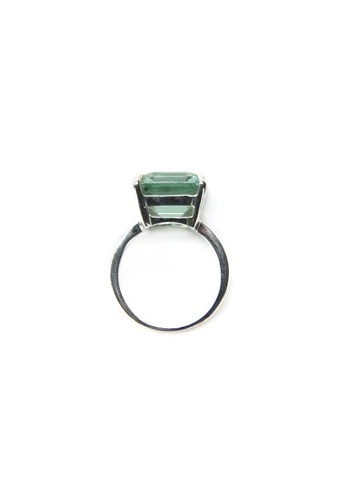Silver ring with light green quartz stone