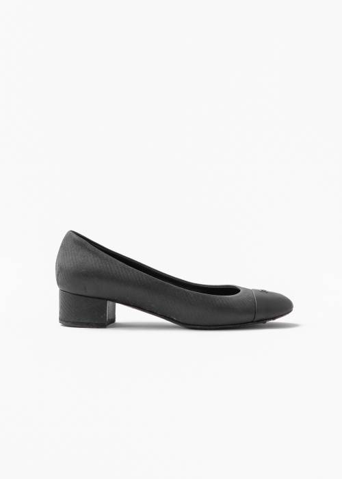 Black leather ballerinas with heels