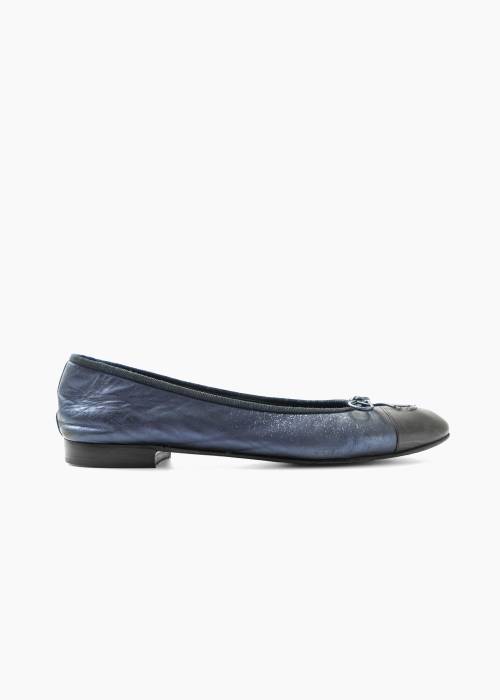 Metallic-blaue Ballerinas aus Leder