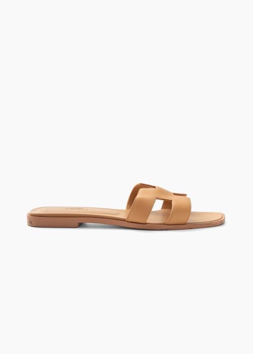 Oran sandals in pale pink leather