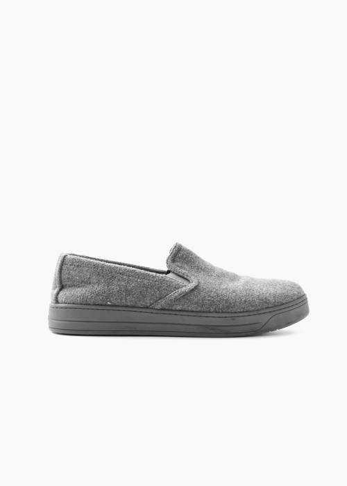 Sporty wool sneakers