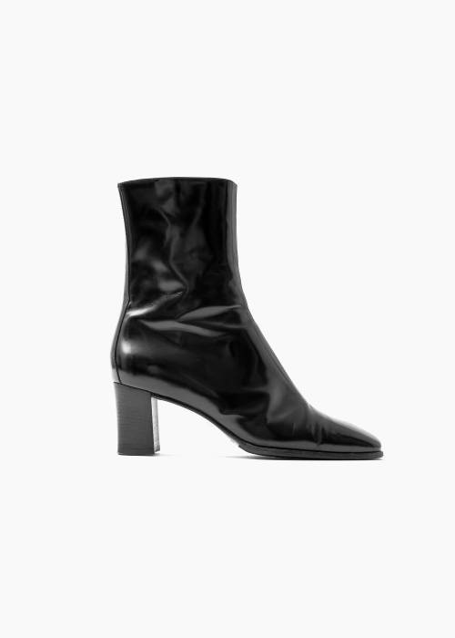 Bottines noires en cuir de veau vernis