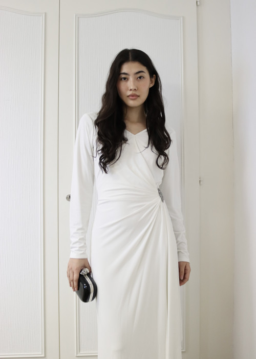 Weißes langes Kleid