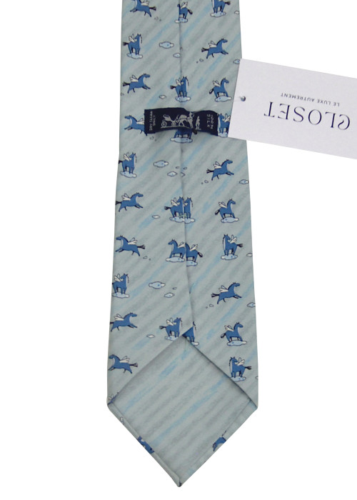 Cravate bleue en soie