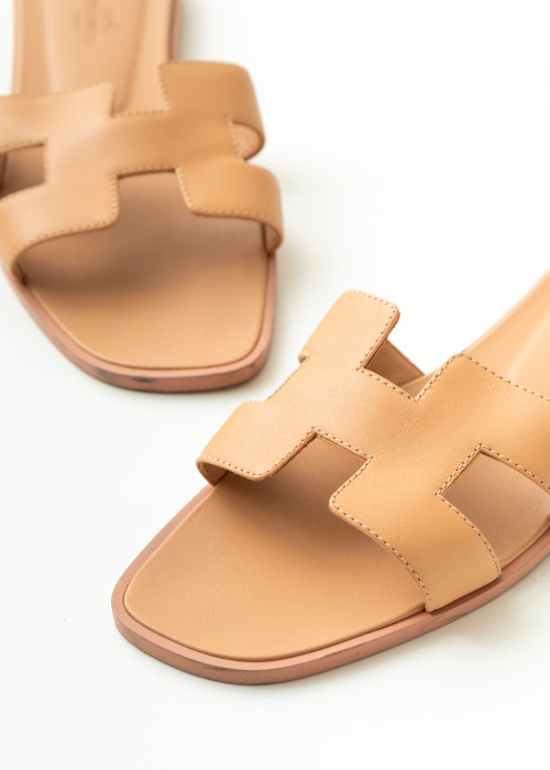 Oran sandals in pale pink leather