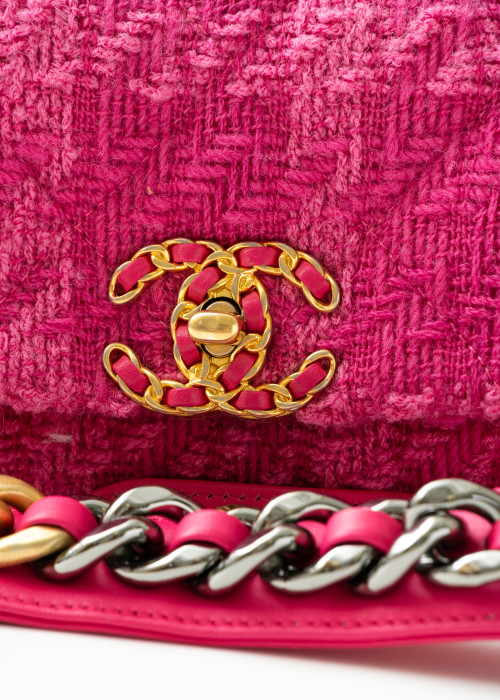 Chanel 19 pink belt bag