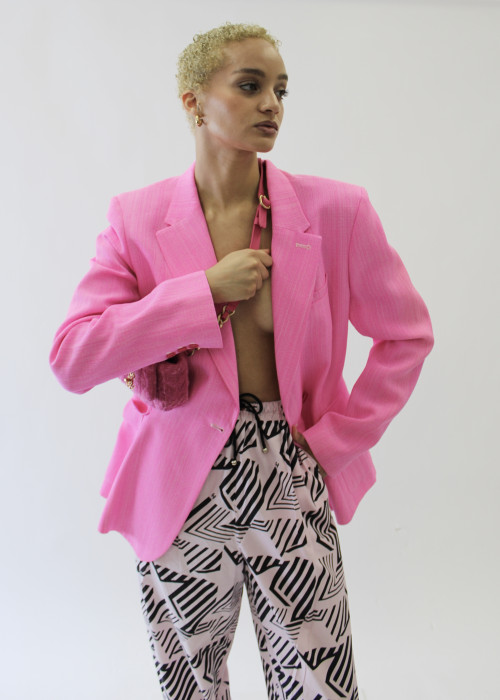 Loose-fitting pink and black pants