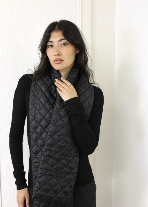 CC quilted nylon scarf