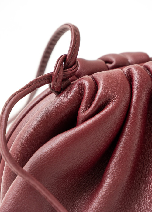 Sac Mini Pouch en cuir bordeaux