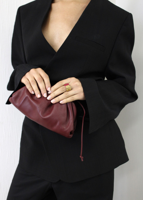 Sac Mini Pouch en cuir bordeaux