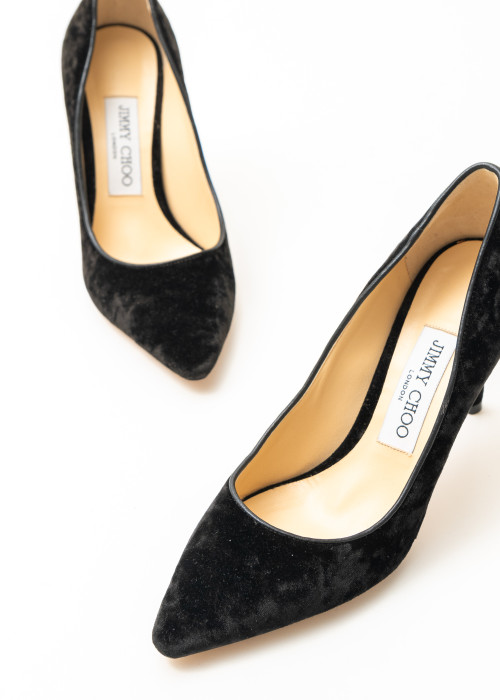 Black velvet pumps