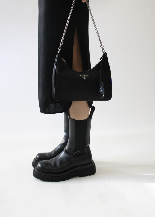 Lug boots in black leather