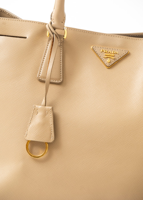 Galleria Large bag in beige Saffiano leather