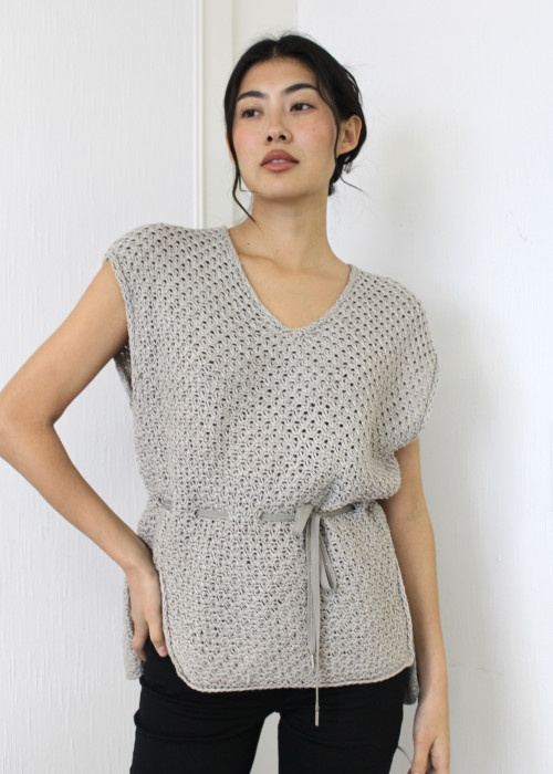 Grey sleeveless sweater in linen and cotton