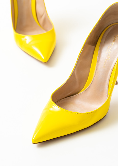 Yellow patent leather pumps