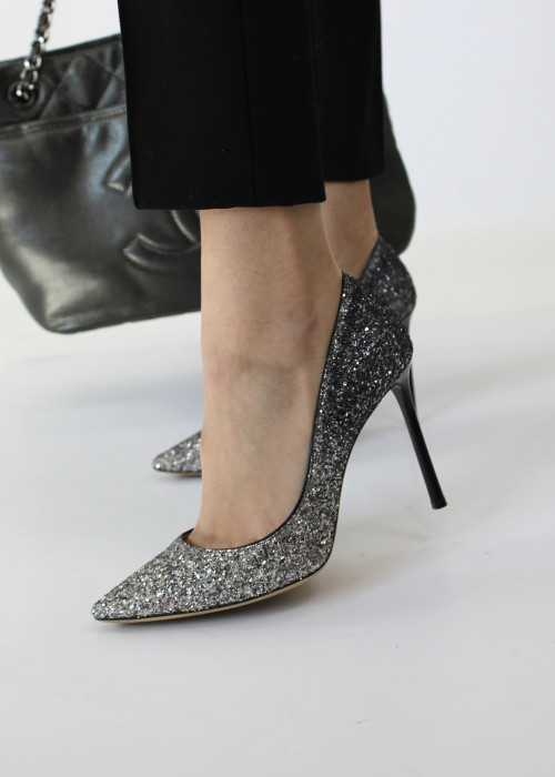 Leather and glitter pumps