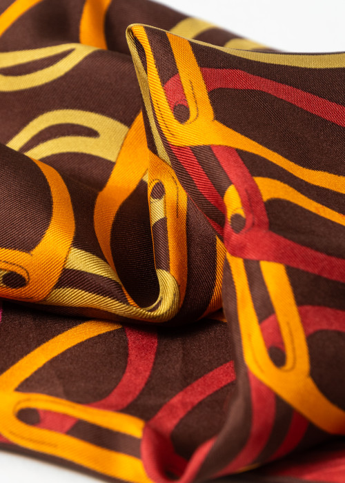 Carré Gucci en twill de soie marron