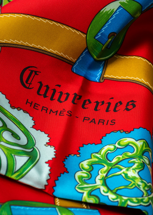 Carré en soie « Cuivrerie Rouge »