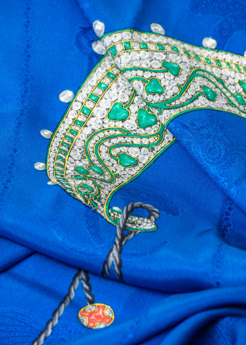 Carré en soie bleue