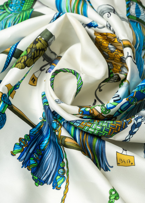 “Passementerie” square