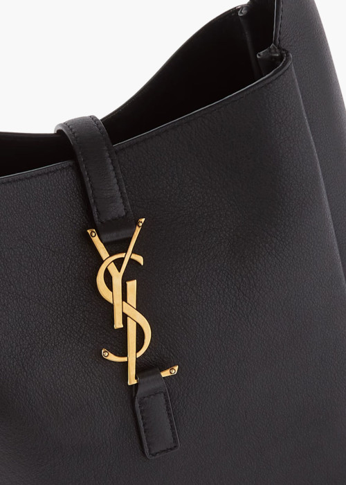 Le 5 A 7 Soft grained leather bag small