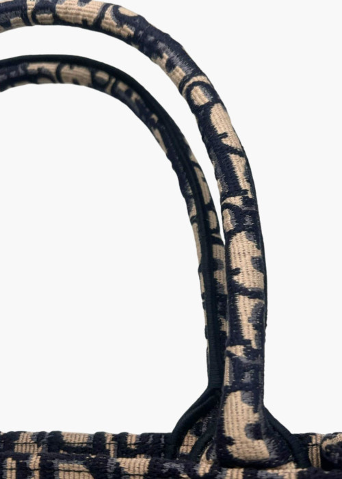 Book Tote Medium Broderie