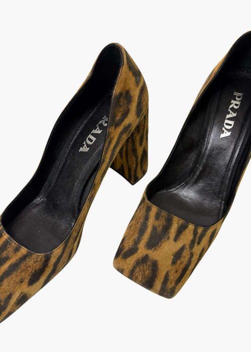 Escarpins en daim imprimé léopard