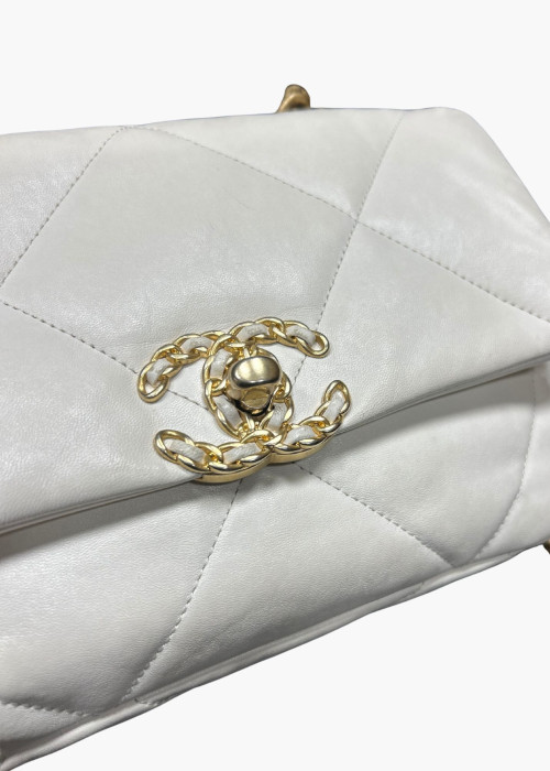 Sac Chanel 19 à rabat en cuir blanc