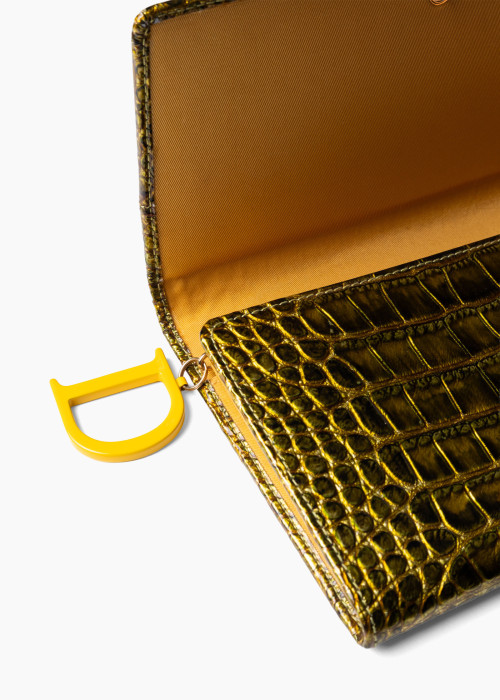 Vintage clutch in embossed crocodile leather, metallic yellow-green, with "D" clasp