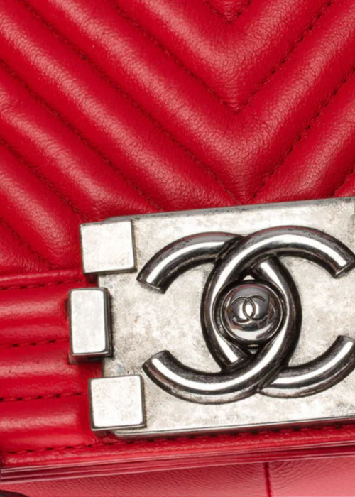 Sac Boy Old Medium en cuir matelassé chevrons corail