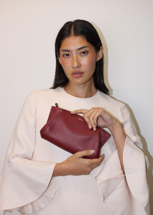 Bordeauxfarbene Ledermappe