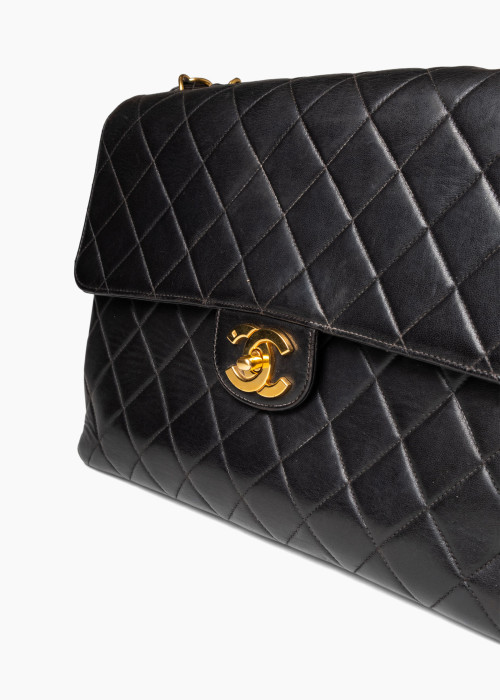 Vintage Timeless Jumbo flap bag