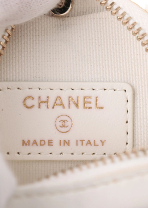 Petit Clutch cœur matelassée CC avec chaîne