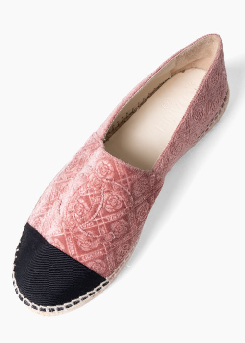 Rosa Samt-Espadrilles mit schwarzer Spitze