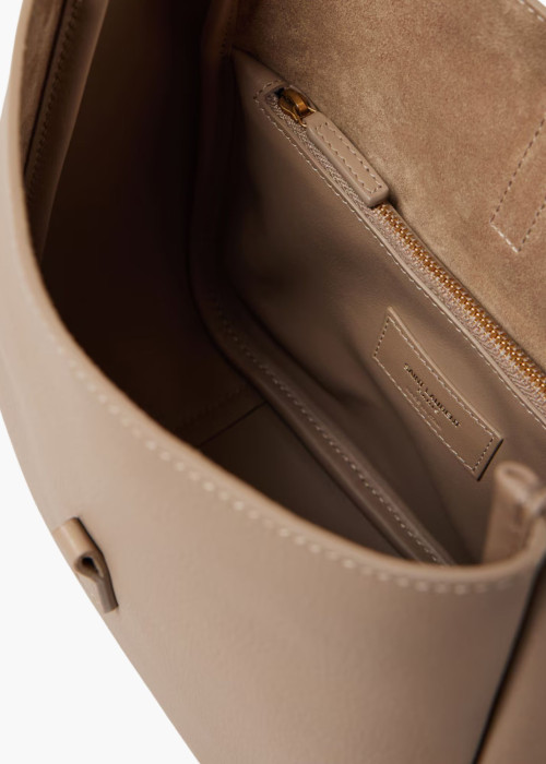 Le 5 A 7 Soft bag in small beige grained leather