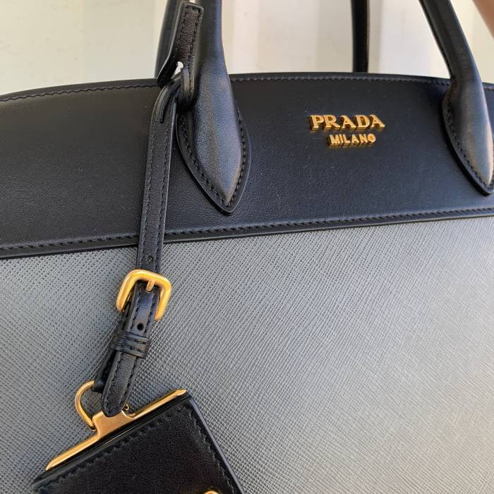 Black leather handbag Prada Prada