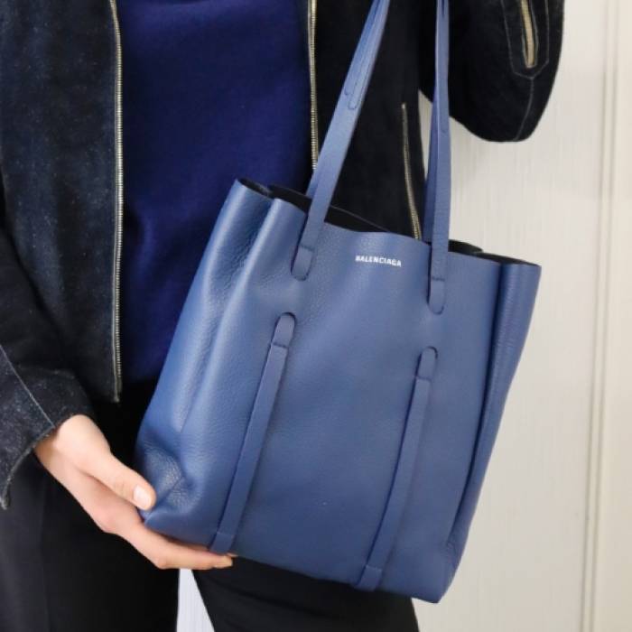 Balenciaga-Tasche aus blauem Leder Balenciaga