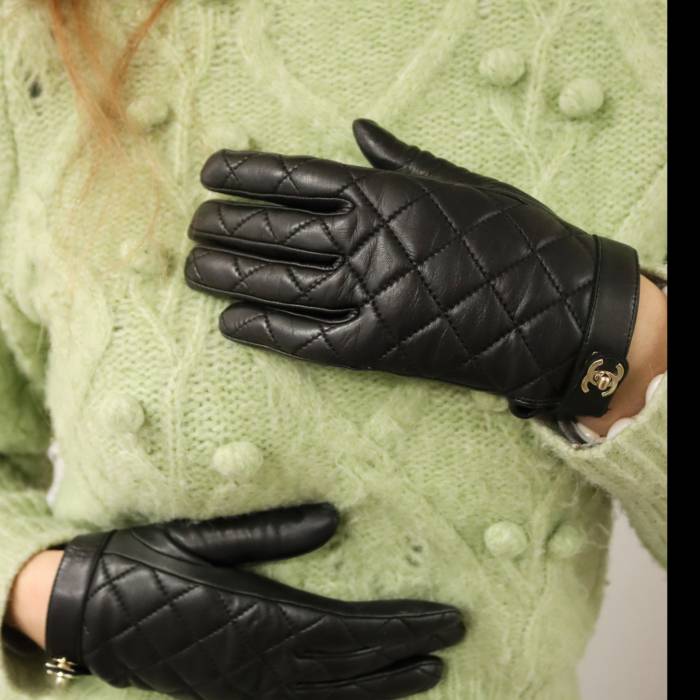 Chanel Handschuhe aus schwarzem Leder Chanel