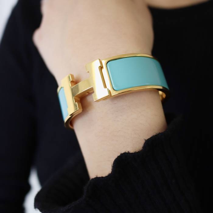 Goldenes Armband Hermès