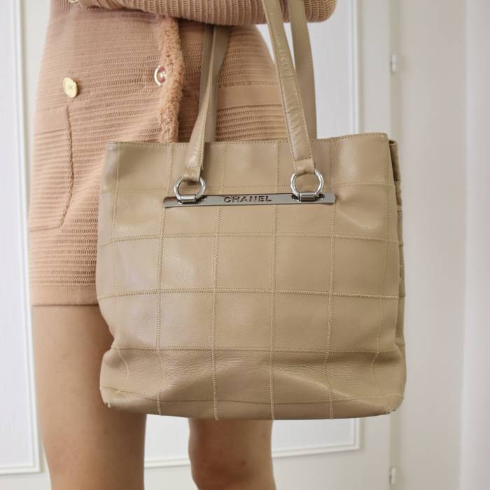 Chanel bag in beige leather Chanel