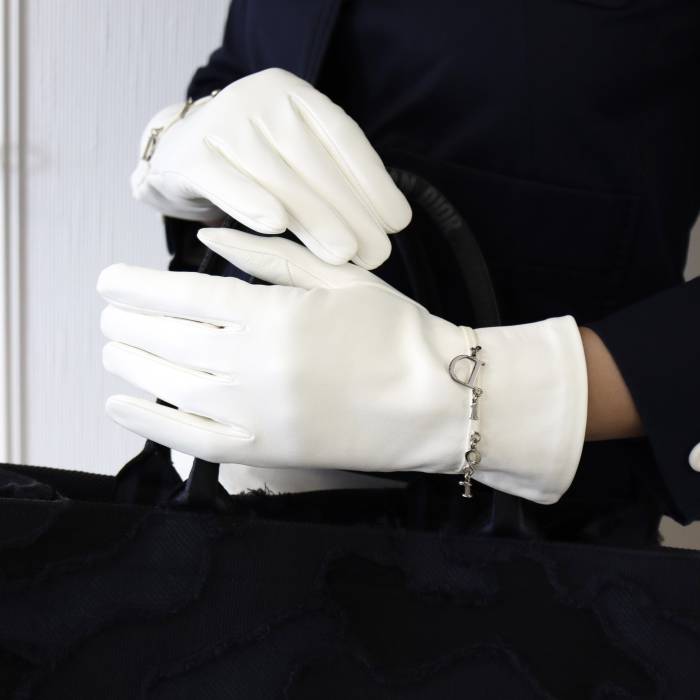 White leather gloves Dior