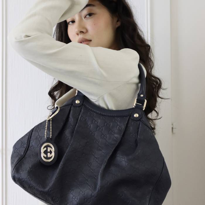 Navy blue leather bag Gucci