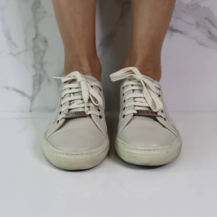 Beige leather sneakers Gucci