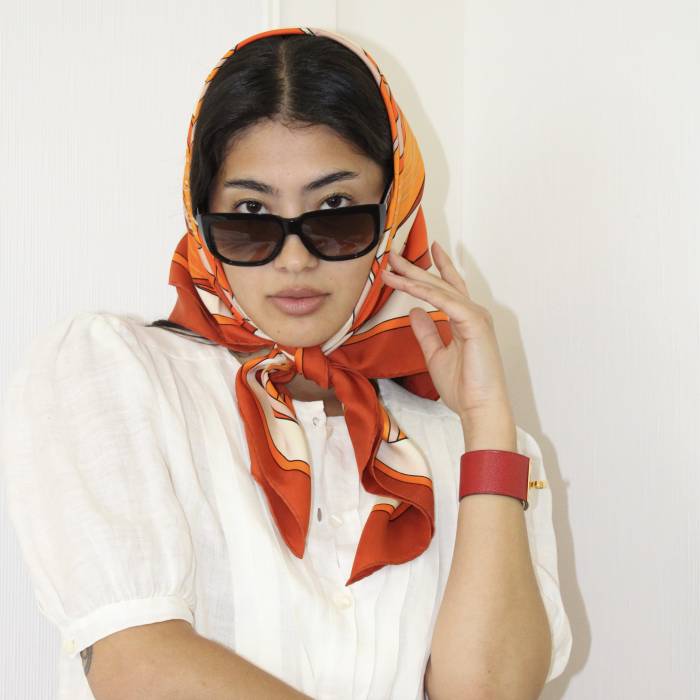 Foulard orange "Les Coupés" Hermès