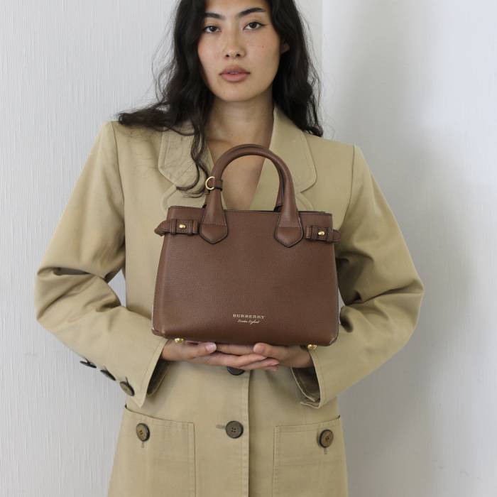 Sac marron en cuir Burberry