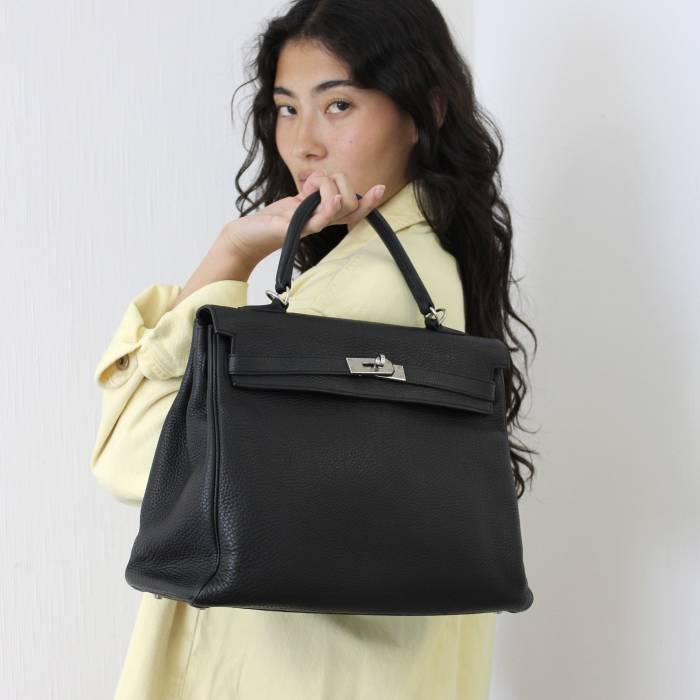 Sac Kelly 35 en cuir noir Taurillon Clemence Hermès