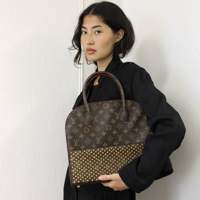 Tasche Amfar Monogram mit Nieten Louis Vuitton