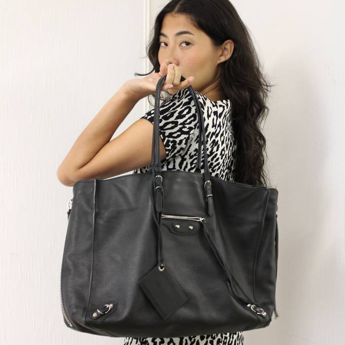 Sac Papier en cuir noir Balenciaga