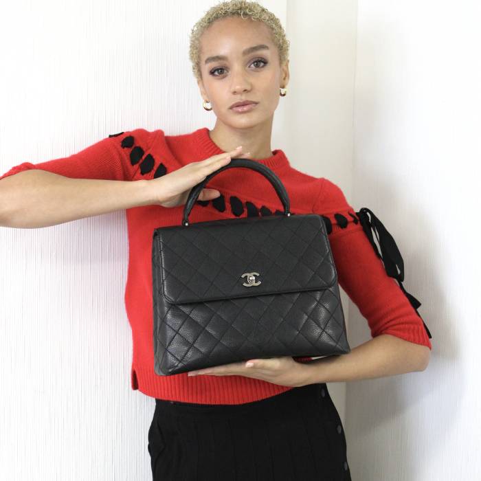 Kelly Handtasche aus schwarzem Kaviar Chanel