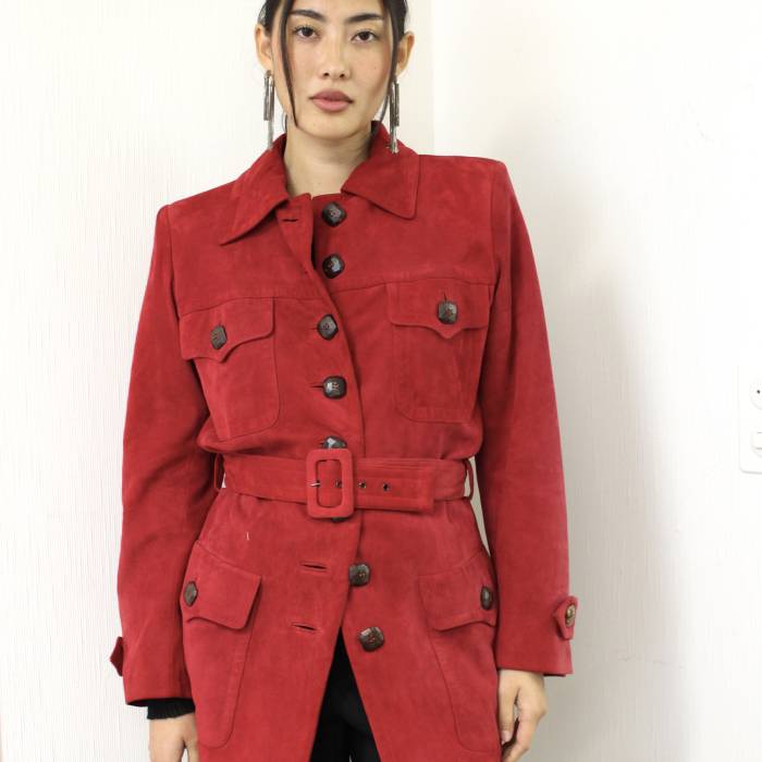 Veste en daim rouge à ceinture Yves Saint Laurent